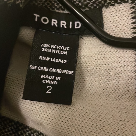 Used - Picture 2 of 3